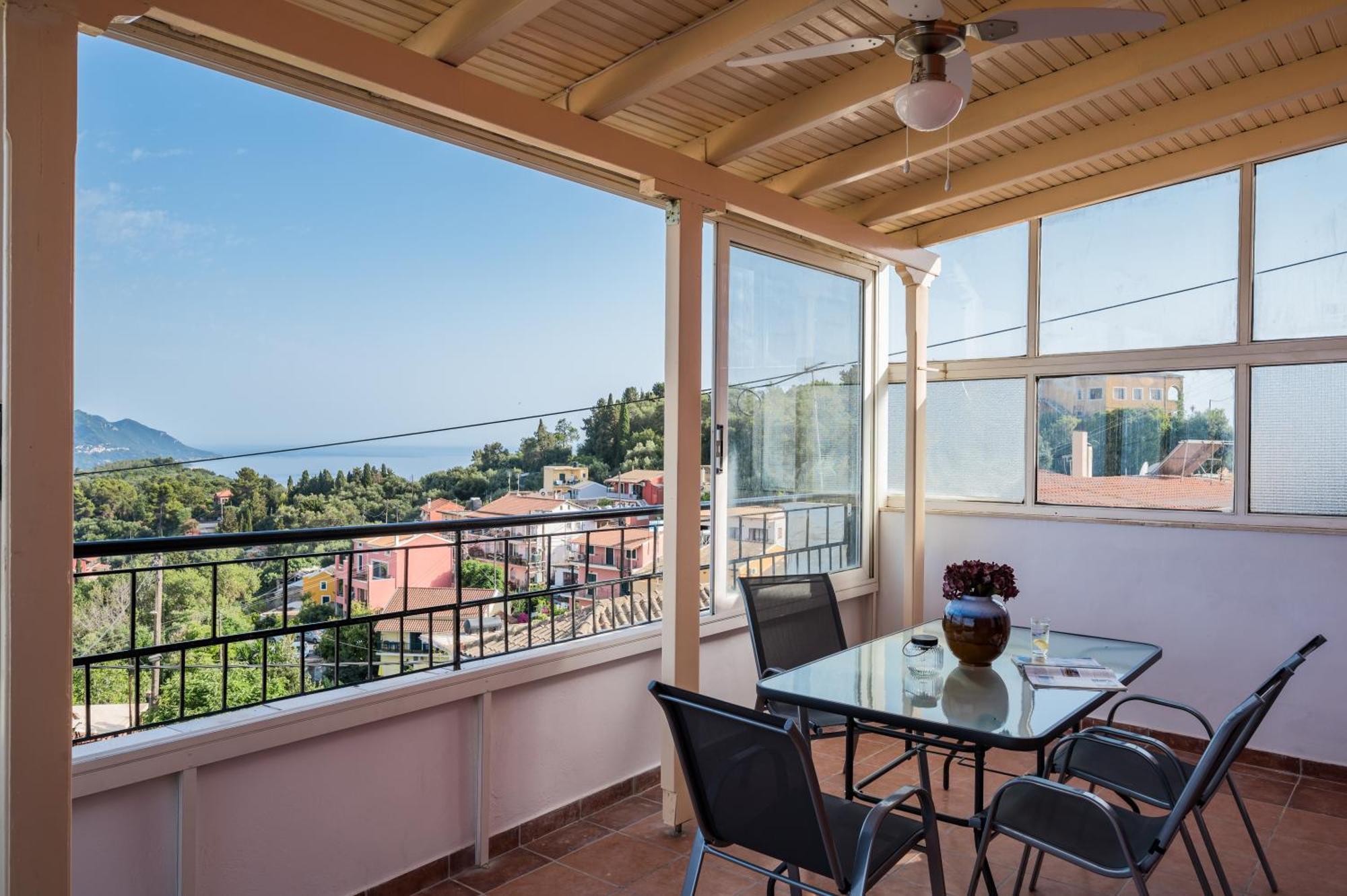 Eveniki House Holiday home