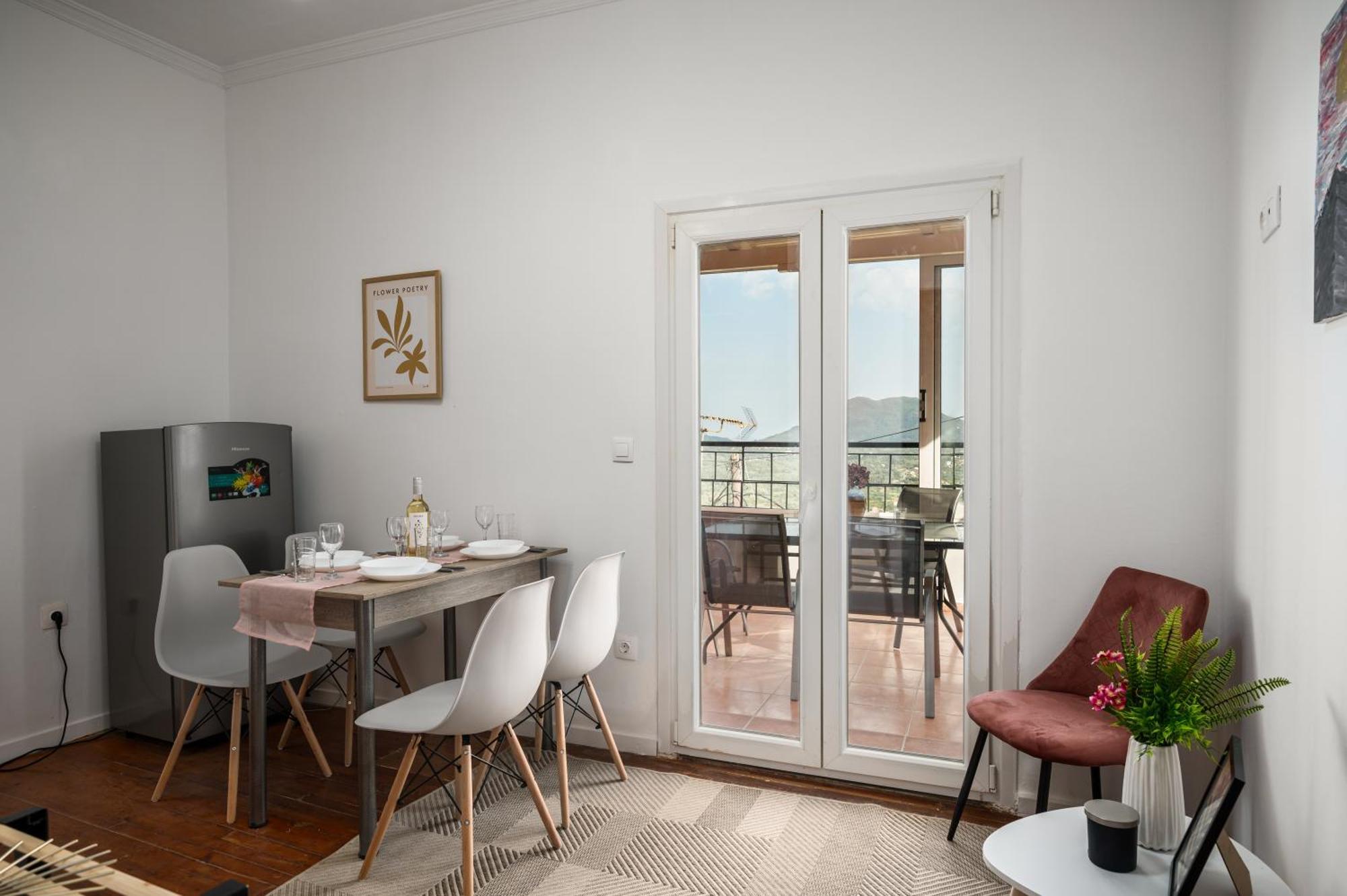 Eveniki House Holiday home *